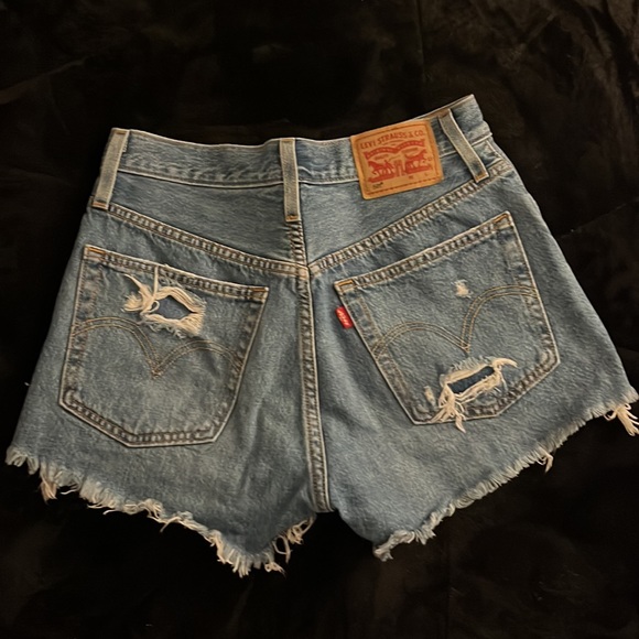 women’s 501 levis shorts - Picture 2 of 4